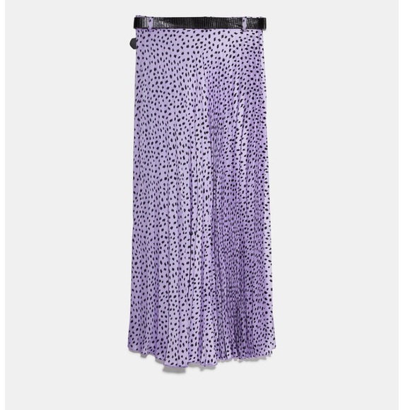 COPY - Belted pleated skirt - Picture 4 of 6